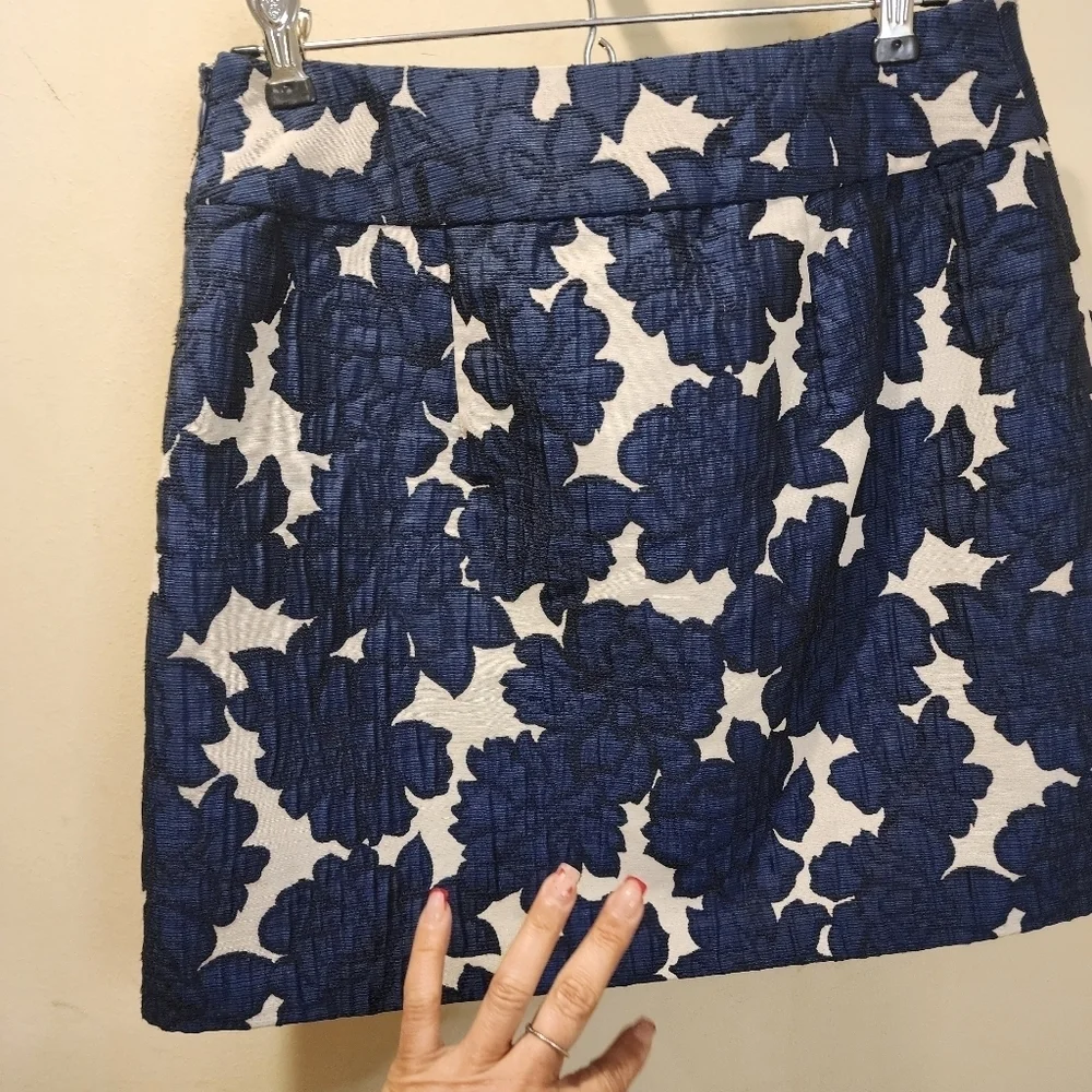 MAISON JULES Cream and Navy Floral A Line Mini Skirt size S